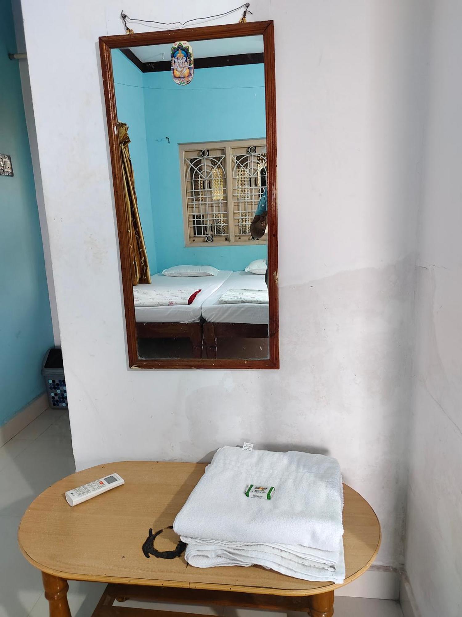 Backpiper Stay Hampi Luaran gambar